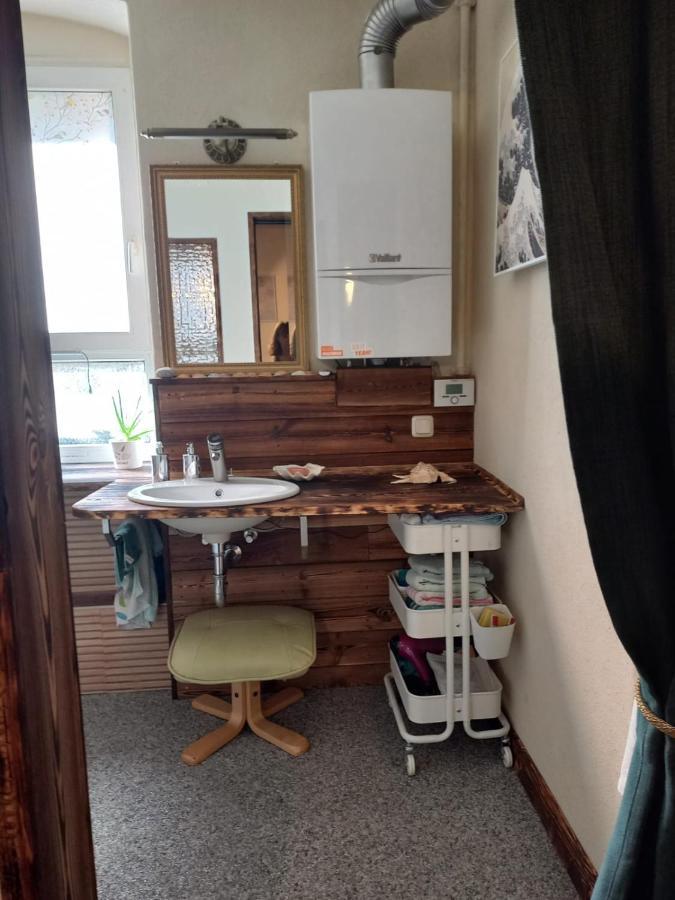 Dhamma-Retreat In Berlin Apartment ภายนอก รูปภาพ